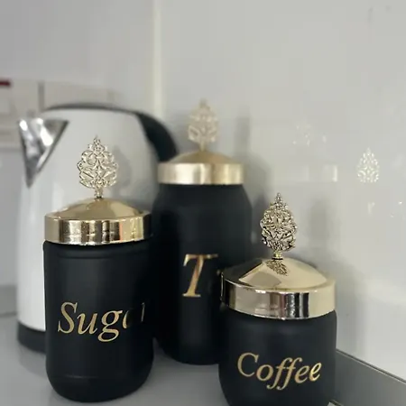 New No2 In The Middle Off Famagusta & Netflix * Famaguszta