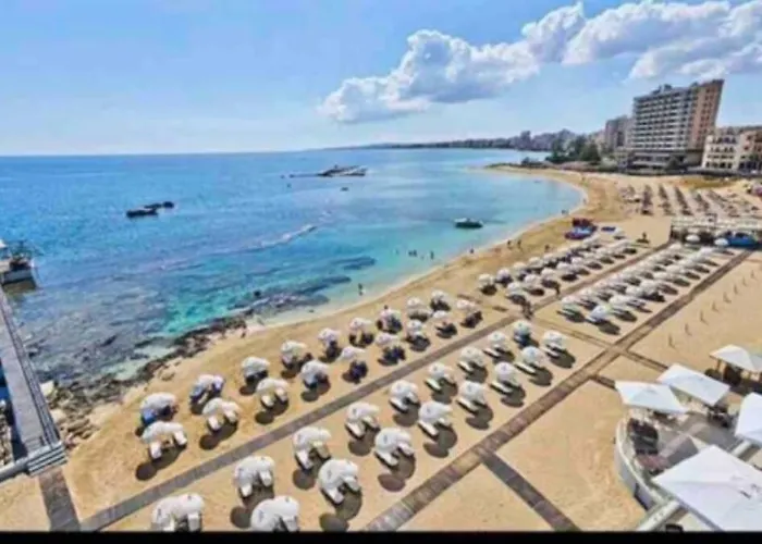 New No2, 1 Single In The Middle Off Famagusta & Netflix *